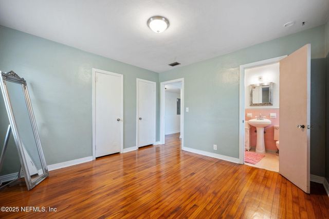 5749 CEDAR PARK Lane, Jacksonville, FL 32210