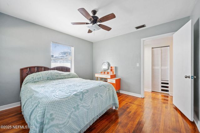 5749 CEDAR PARK Lane, Jacksonville, FL 32210