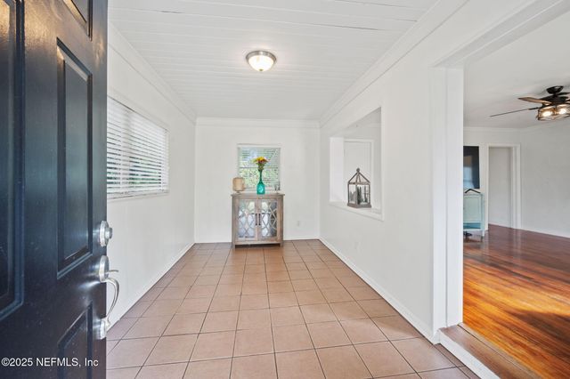 5749 CEDAR PARK Lane, Jacksonville, FL 32210