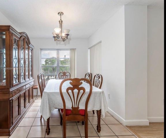 4174 Inverrary Dr 202, Lauderhill, FL 33319