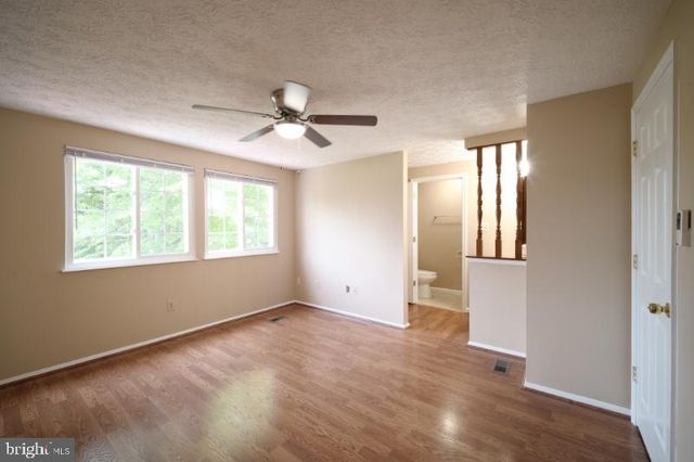 5935 SPRUCE RUN CT, Centreville, VA 20121