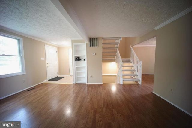 5935 SPRUCE RUN CT, Centreville, VA 20121