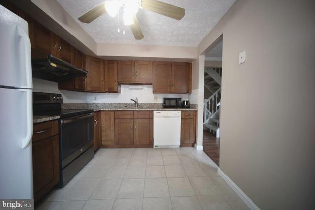 5935 SPRUCE RUN CT, Centreville, VA 20121