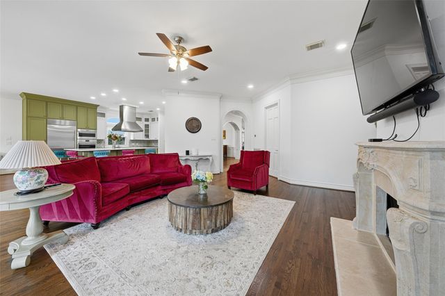 4923 Palmetto Street, Bellaire, TX 77401