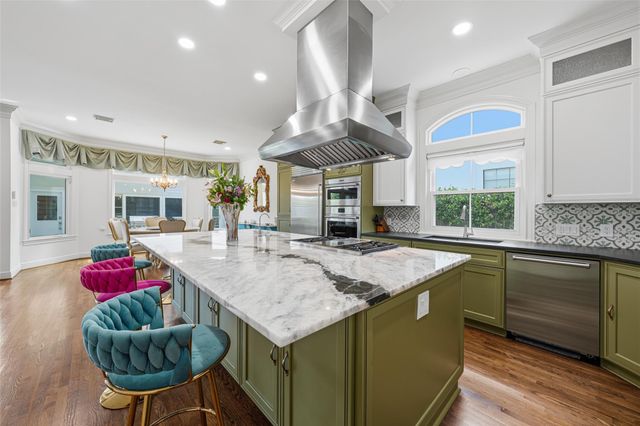 4923 Palmetto Street, Bellaire, TX 77401