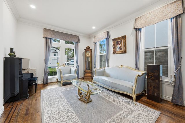 4923 Palmetto Street, Bellaire, TX 77401