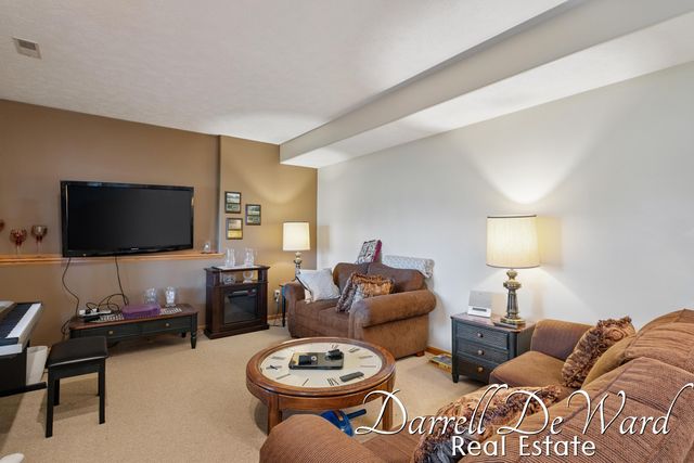 2711 Byron Station Drive Sw, Byron Twp, MI 49315