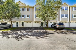 1029 S Mammoth Rd Unit 28, Manchester, NH 03109