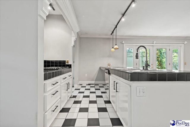 409 Seminole Ave., Florence, SC 29501