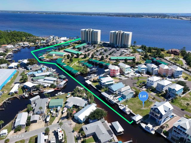 933 Lighthouse Lagoon Court, Panama City Beach, FL 32407