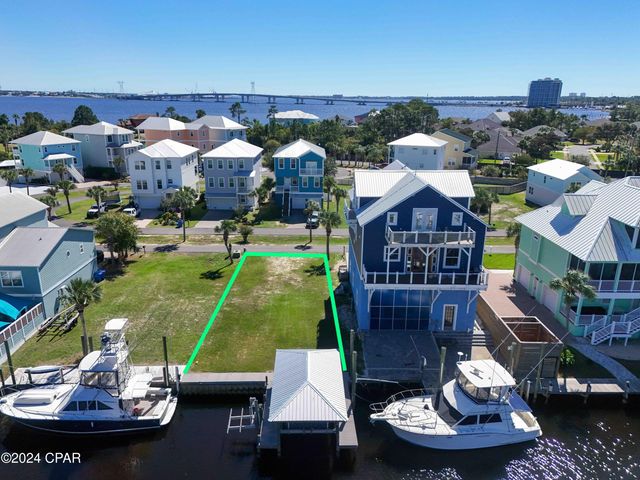 933 Lighthouse Lagoon Court, Panama City Beach, FL 32407