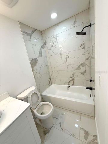 1048 NEWBERN STREET NE, Palm Bay, FL 32905