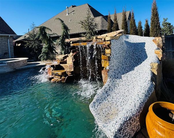 2508 Kingdom Lane, Yukon, OK 73099