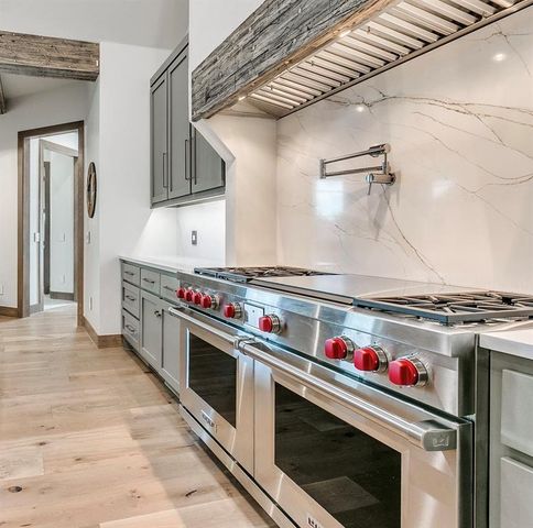 2508 Kingdom Lane, Yukon, OK 73099