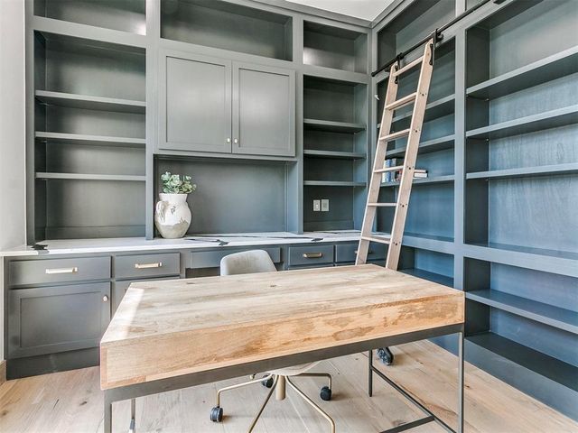 2508 Kingdom Lane, Yukon, OK 73099