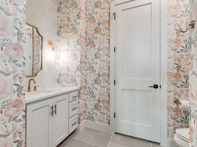 2508 Kingdom Lane, Yukon, OK 73099