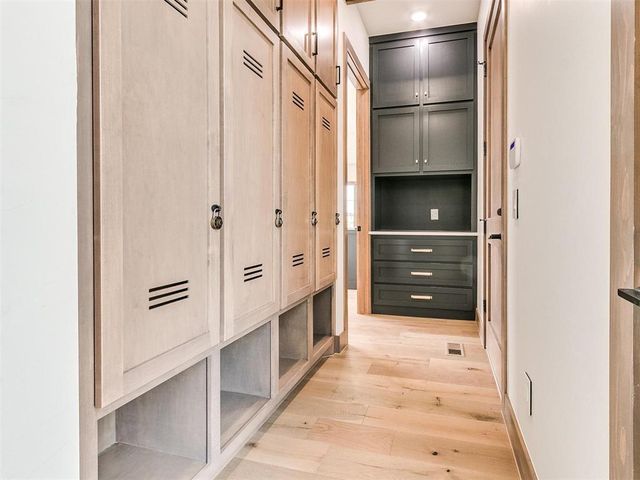 2508 Kingdom Lane, Yukon, OK 73099