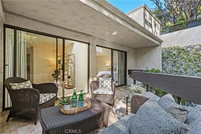 11687 Bellagio 12, Los Angeles, CA 90049