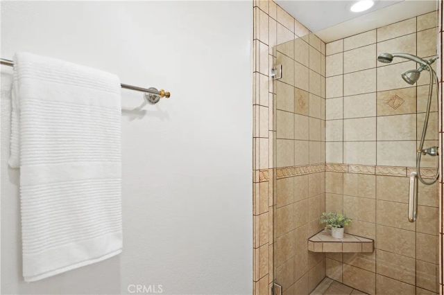 11687 Bellagio 12, Los Angeles, CA 90049