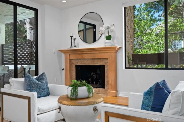 11687 Bellagio 12, Los Angeles, CA 90049