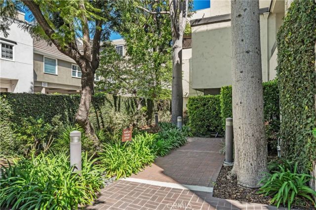 11687 Bellagio 12, Los Angeles, CA 90049
