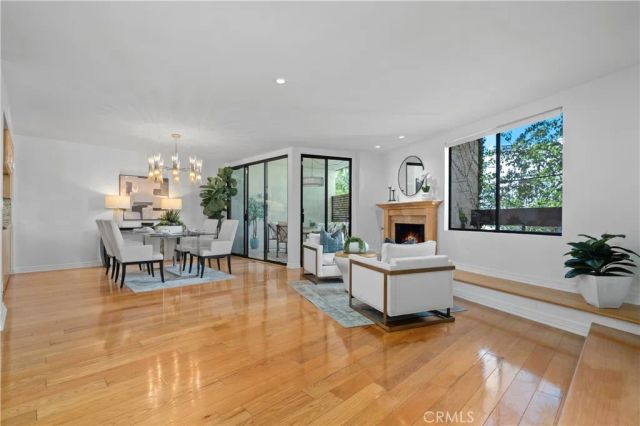11687 Bellagio 12, Los Angeles, CA 90049