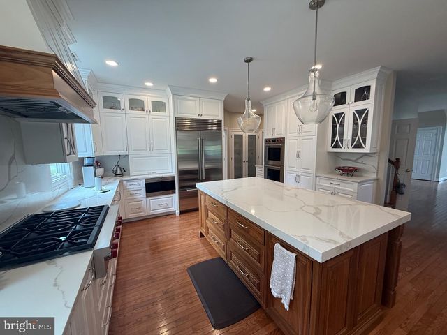 1805 COLD SPRINGS DR, West Chester, PA 19382