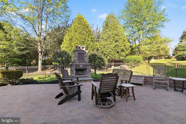 1805 COLD SPRINGS DR, West Chester, PA 19382