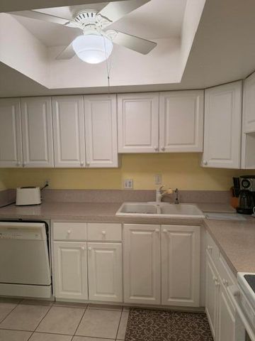 899 SE 2nd Avenue 206, Deerfield Beach, FL 33441