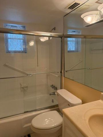 899 SE 2nd Avenue 206, Deerfield Beach, FL 33441