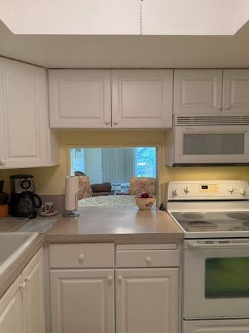 899 SE 2nd Avenue 206, Deerfield Beach, FL 33441