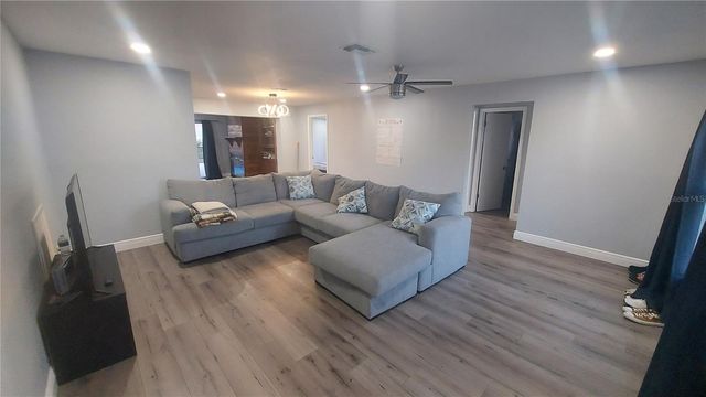 1811 FOREST DRIVE, Oldsmar, FL 34677