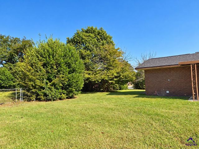 108 Lancelot Court, Warner Robins, GA 31093