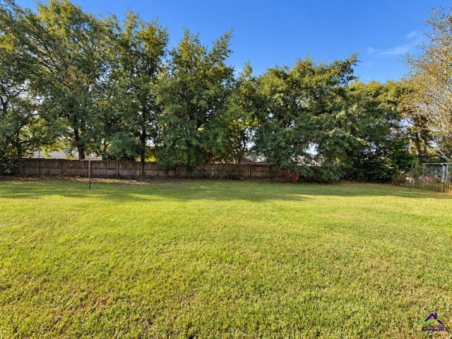 108 Lancelot Court, Warner Robins, GA 31093