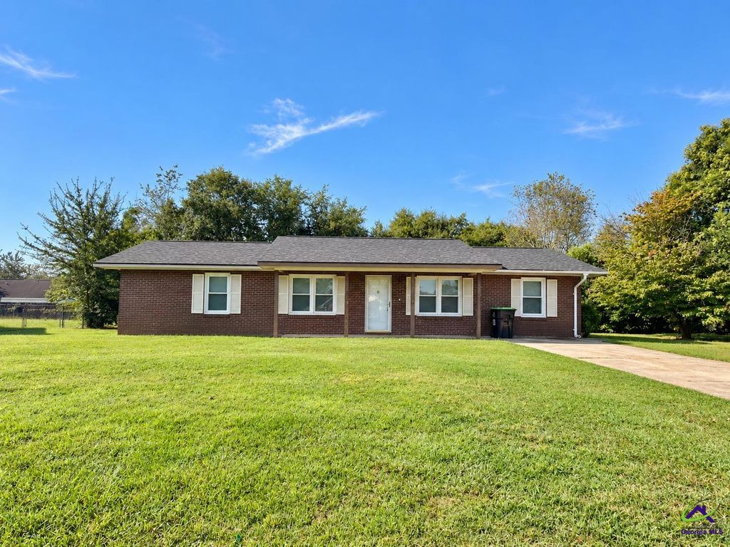 108 Lancelot Court, Warner Robins, GA 31093