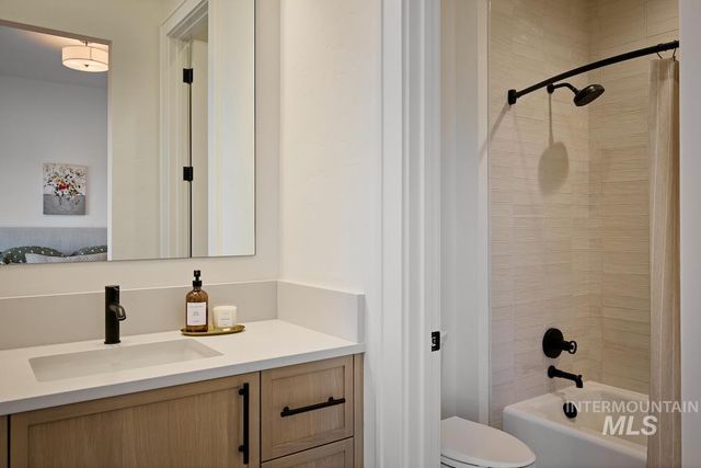 3426 N Harvest Moon Way, Eagle, ID 83616