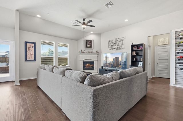 12616 Twisted Root DR, Manchaca, TX 78652