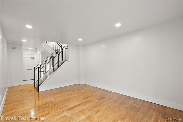 3403 Crooks Road, Royal Oak, MI 48073