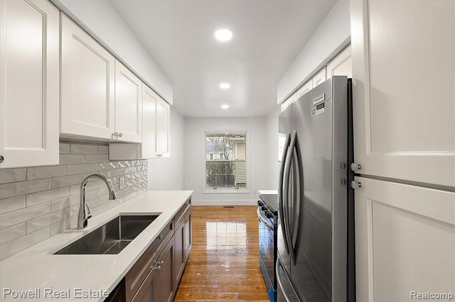 3403 Crooks Road, Royal Oak, MI 48073