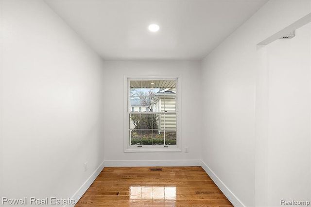 3403 Crooks Road, Royal Oak, MI 48073