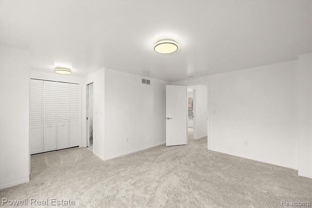 3403 Crooks Road, Royal Oak, MI 48073