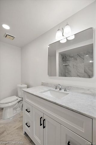 3403 Crooks Road, Royal Oak, MI 48073