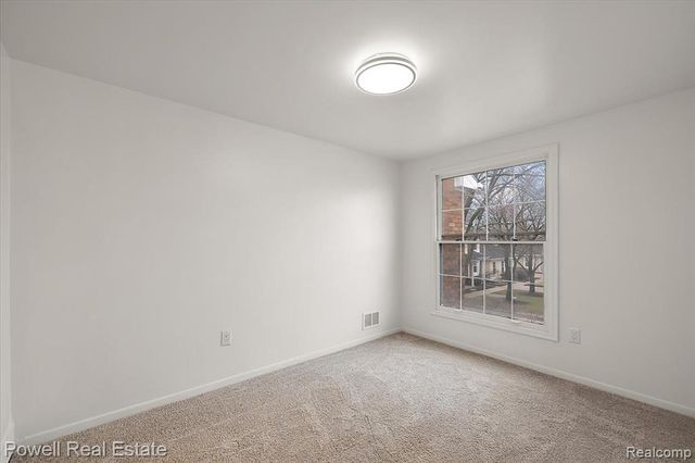 3403 Crooks Road, Royal Oak, MI 48073