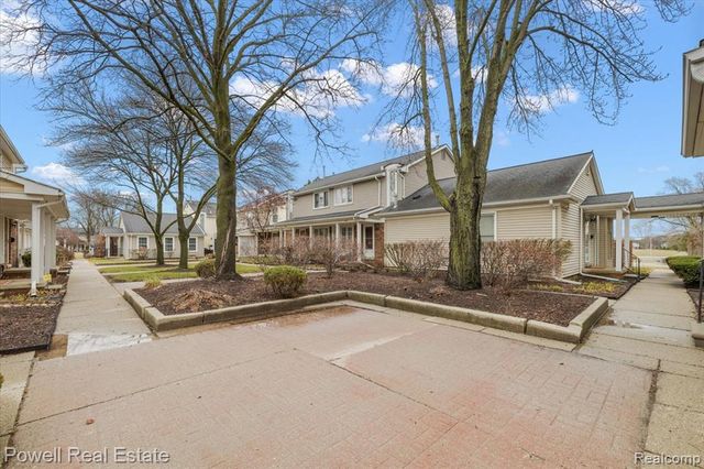 3403 Crooks Road, Royal Oak, MI 48073
