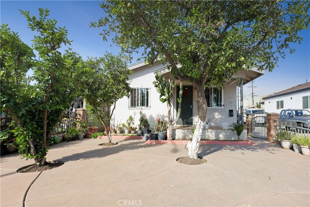 6249 Hollenbeck, Huntington Park, CA 90255