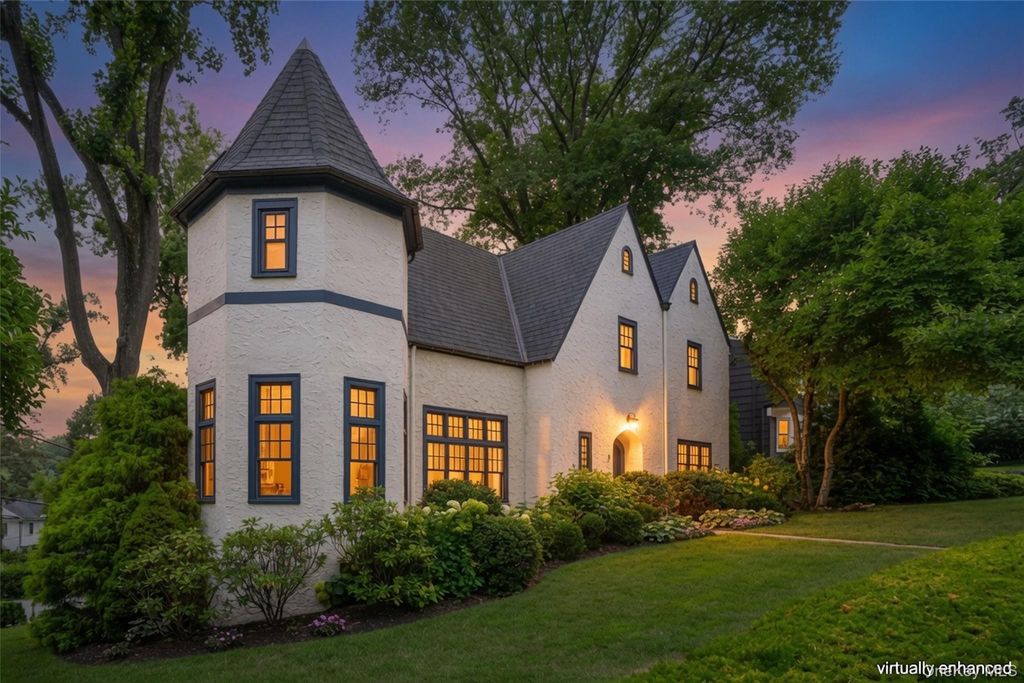 1 Huguenot Drive, Larchmont, NY 10538 — photo 2
