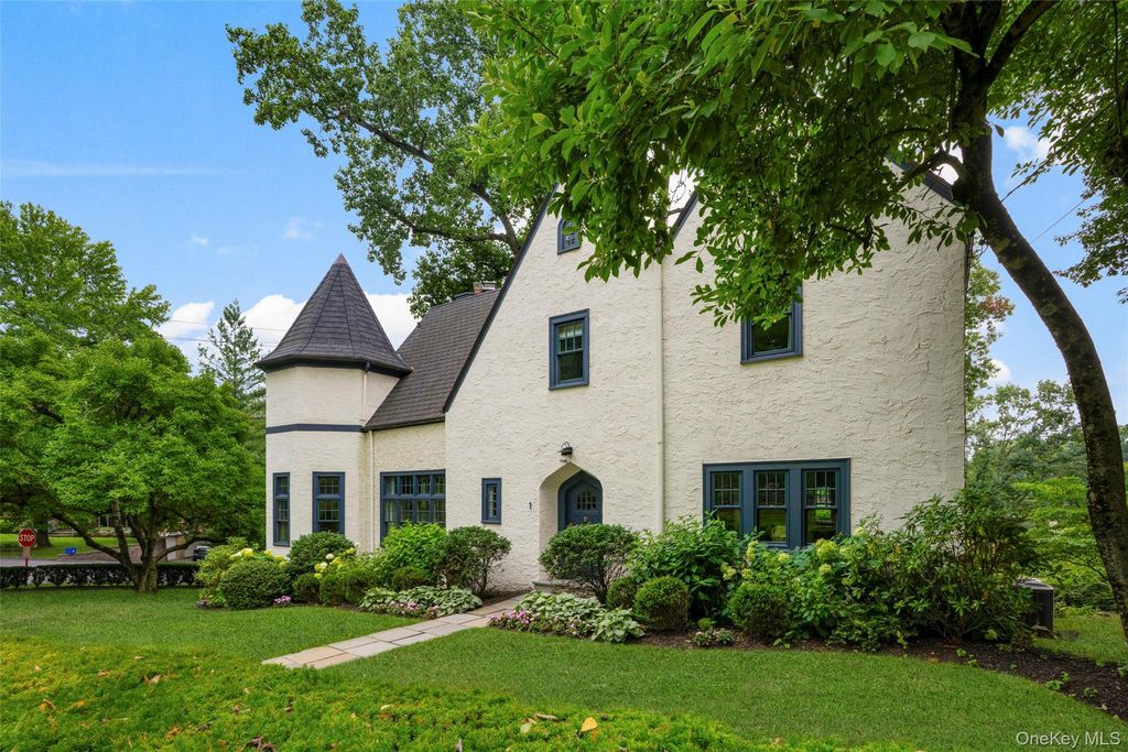 1 Huguenot Drive, Larchmont, NY 10538 — photo 3
