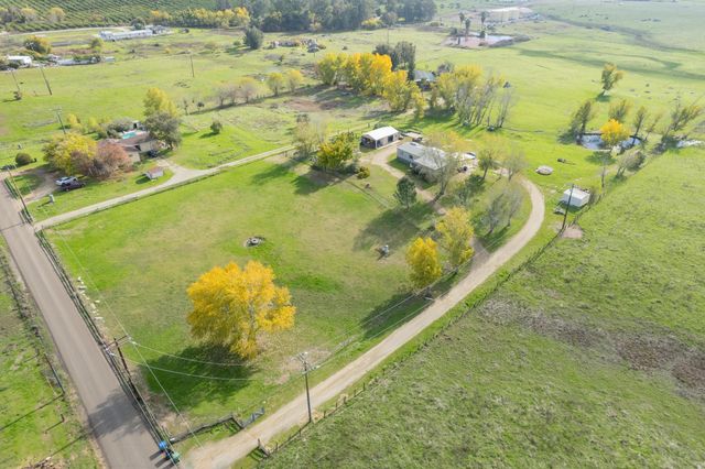 32267 Avenue 176, Springville, CA 93265