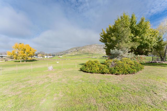 32267 Avenue 176, Springville, CA 93265