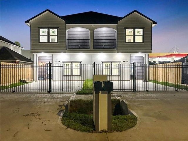 4429 Sterling Street Unit B, Houston, TX 77051